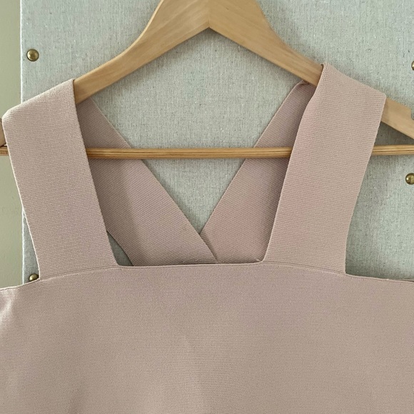 NWT House Of Harlow 1960 Compression Sculpt Knit Crop Tank Beige Large - Picture 3 of 4